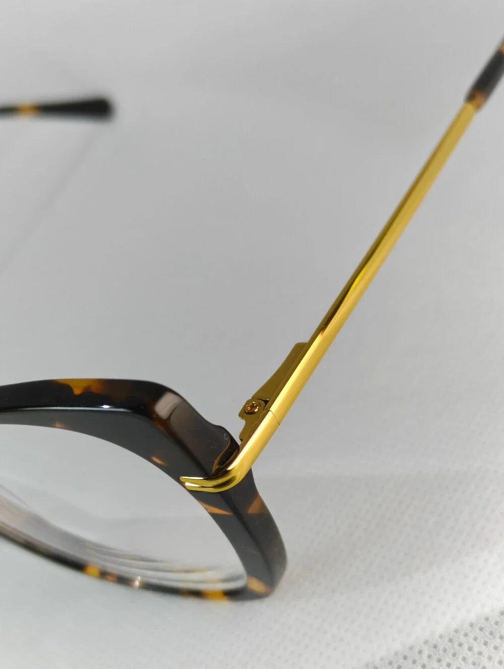 Delancey Classic Tortoiseshell Cat-Eye Women's Glasses. 20k Gold Color